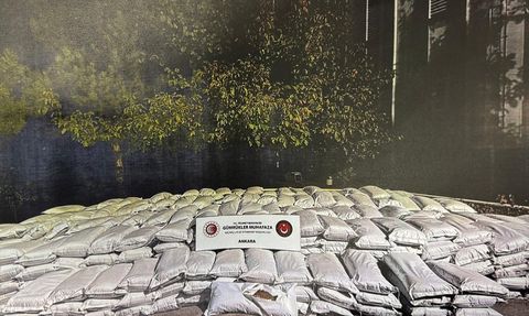 Ankara'da Dev Kaçak Tütün ve Makaron Operasyonu