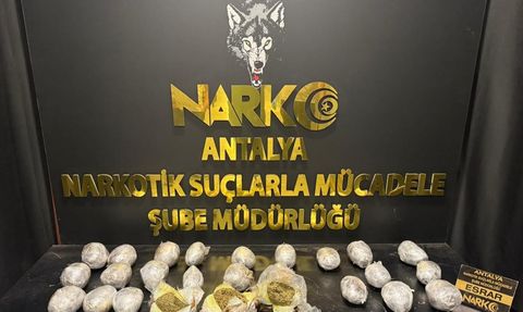 Antalya'da Uyuşturucu Operasyonu: 3 Gözaltı