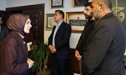 Bakan Göktaş, Rojin Kabaiş'in Ailesiyle Görüştü