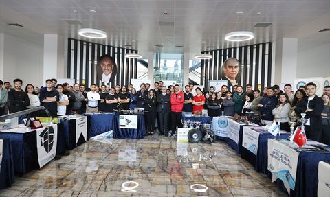 Bakan Kacır Bursa'da İleri Teknoloji Laboratuvarı Açılışında Konuştu