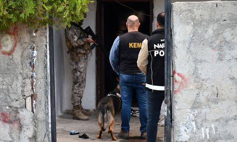 Batman'da Uyuşturucu Operasyonu: 5 Gözaltı