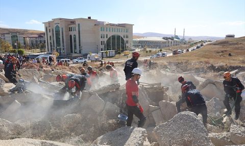Bayburt'ta Deprem Tatbikatı Gerçekleşti