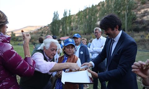 Belçikalı Klasik Otomobil Tutkunları Bayburt'ta