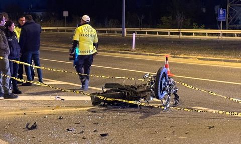 Bilecik'te Motosiklet ve Midibüs Çarpışması: Bir Kişi Hayatını Kaybetti