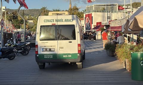 Bodrum'da Düzensiz Göçmenleri Taşıyan Botun Batması Sonrası 10 Tutuklama