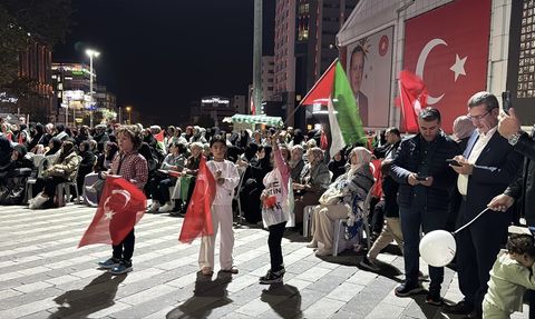 Bursa'da Küresel Sumud Filosu'na Destek Gösterisi