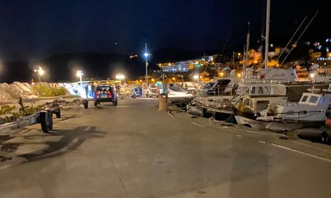 Çanakkale'de Kayalıklarda Bir Kişi Ölü Bulundu