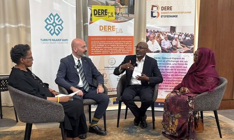 Cibuti'de Eğitim ve Aile Temalı Panel Gerçekleştirildi