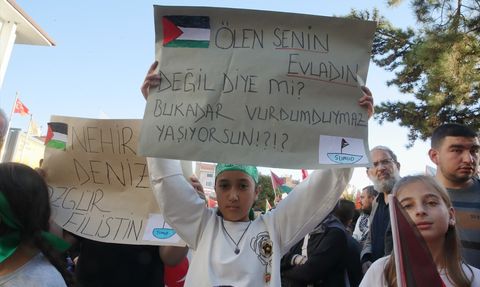 Çorum'da Filistin'e Destek Yürüyüşü Düzenlendi