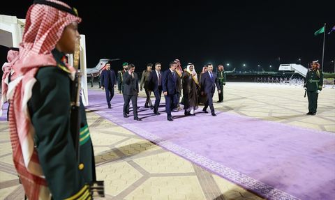 Cumhurbaşkanı Yardımcısı Cevdet Yılmaz Suudi Arabistan'da