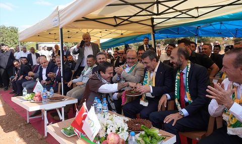 Cumhurbaşkanı Yardımcısı Yılmaz, Çiğköfte Festivali'nde İki Devletli Çözüm Vurgusu Yaptı