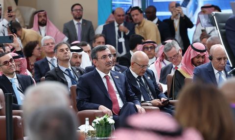 Cumhurbaşkanı Yardımcısı Yılmaz, Riyad'da Yatırım Forumu'na Katıldı