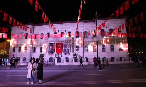 Cumhuriyet'in 102. Yılı Sivas'ta Fener Alayıyla Kutlandı