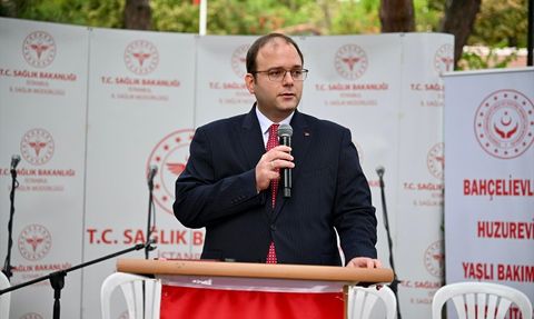 Dünya Yaşlılar Günü'nde İstanbul'da Huzurevi Sakinleri Buluştu