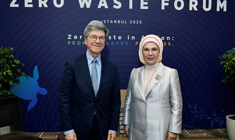 Emine Erdoğan ve Jeffrey Sachs'tan Gazze Barışı Üzerine Önemli Görüşme