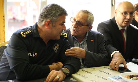 Erzurum'da İl Emniyet Müdürü Onur Karaburun Mahalle Sakinleriyle Buluştu