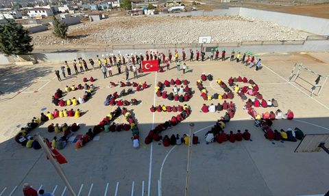 Gaziantep'te Öğrencilerden Özgür Gazze Koreografisi