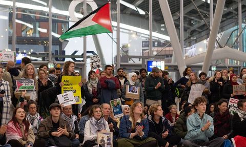 Hollanda'da Filistin'e Destek İçin Tren İstasyonlarında Eylemler Gerçekleştirildi