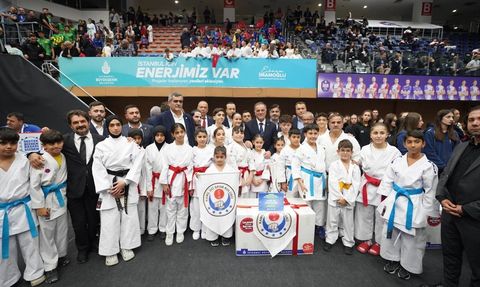 İBB'den Amatör Spor Kulüplerine Malzeme Desteği