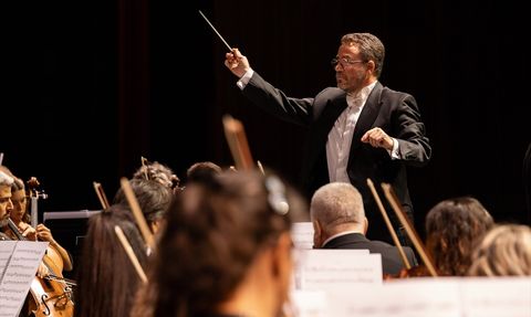 İDOB'dan ‘Bir Ulus Uyanıyor’ Konserine Özel Performans