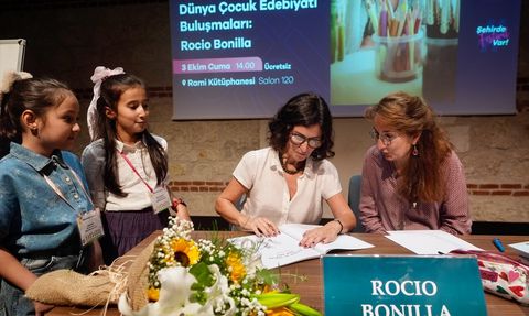 İspanyol Çizer Rocio Bonilla İstanbul'da Çocuklarla Buluştu