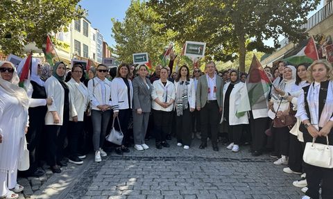 İzmir ve Çevresinde 'Gazze için Sessiz Çığlık' Etkinliği Düzenlendi