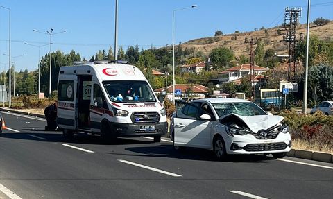 Kırşehir'de Yaya Ölümü: Otomobil Çarptı