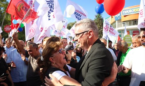 KKTC'de CTP'nin Cumhurbakanı Adayı Erhürman Kampanyasını Tamamladı