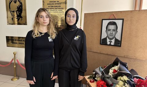 Konya'da Kazada Hayatını Kaybeden Öğretmen İçin Yas Tutuluyor