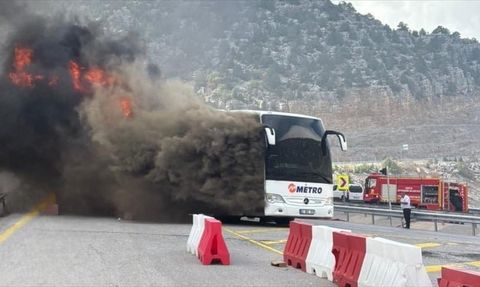 Konya'da Seyir Halindeki Yolcu Otobüsünde Yangın