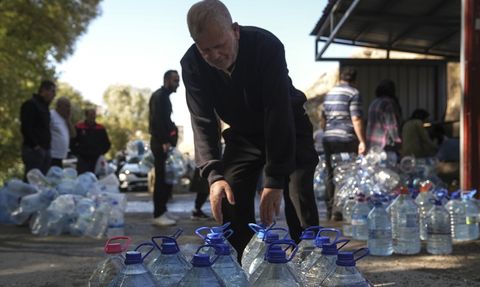 Mamak'ta Su Kesintisi: Vatandaşlar Çeşmelerden Su Temin Ediyor
