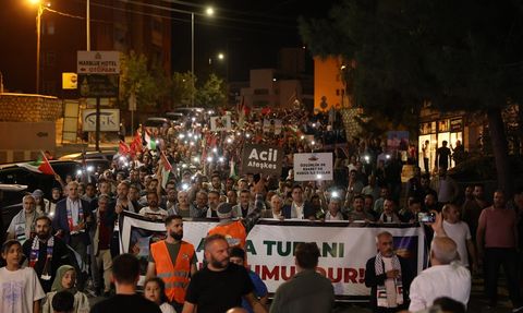 Mardin'de 'Gazze'ye Vefa Yürüyüşü' Protestosu
