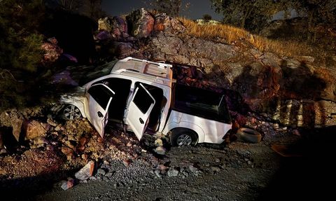 Mardin'de Trafik Kazası: Pikapta Sıkışan Sürücü UMKE Ekipleri Tarafından Kurtarıldı