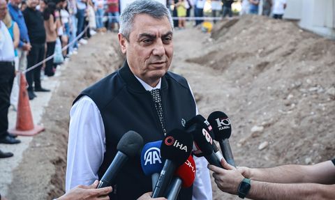 Mersin'de Fin Balinası İskeletinin Bilimsel Kazısı