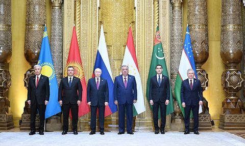 Orta Asya-Rusya Zirvesi Duşanbe'de Toplandı