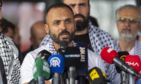 Özgürlük Filosu Aktivistleri İsrail Alıkonulmalarını Anlattı