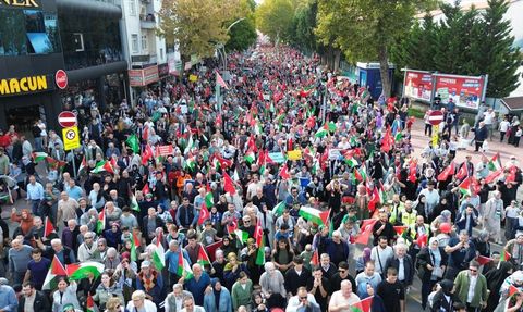 Sakarya'da Filistin İçin Dayanışma Yürüyüşü