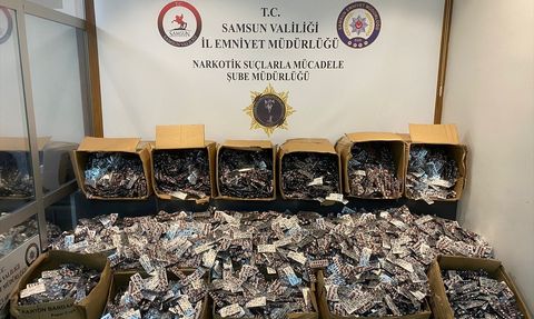 Samsun'da 215 Bin Uyuşturucu Hap Ele Geçirildi