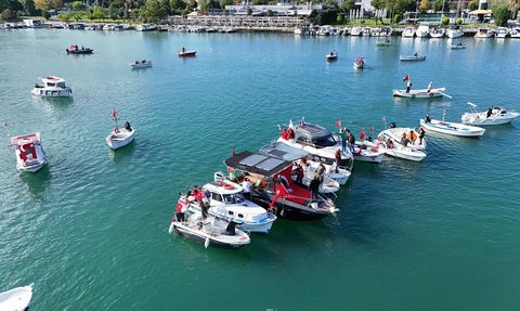 Samsun'da Ay Yıldız Koreografisiyle Cumhuriyet Coşkusu