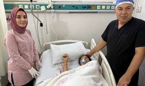 Şanlıurfa'da Ameliyatla Alınan Toplu İğne Olayı