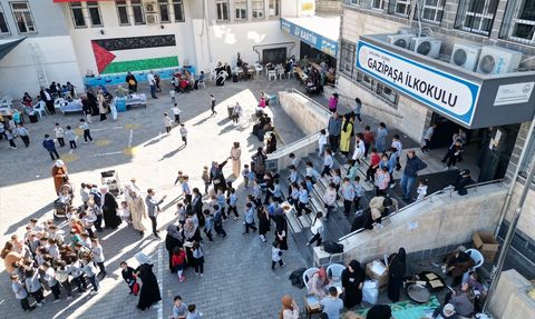 Şanlıurfa'da Gazze İçin Kermes Düzenlendi