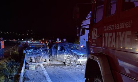 Sinop'ta Lastik Değişimi Sırasında Kaza: 4 Yaralı