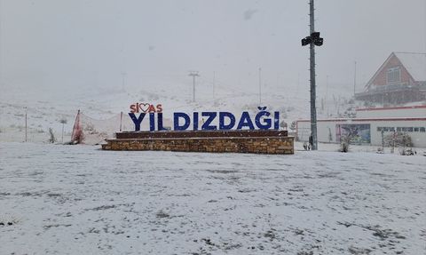 Sivas'ta Yıldız Dağı Kayak Merkezi İlk Karını Aldı