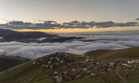 Sultan Murat Yaylası: Sisler Arasında Dolaşan Doğanın Güzelliği