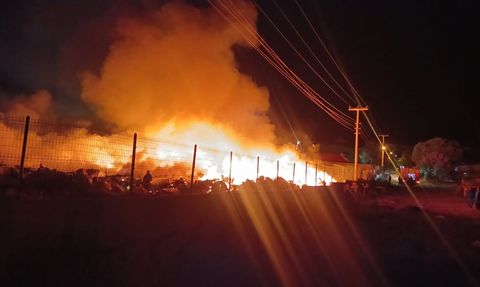 Tekirdağ'da Atık Toplama Merkezinde Yangın Çıktı