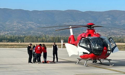Tokat'ta Elektrik Kazası Sonrası Ambulans Helikopterle Hastaneye Sevk