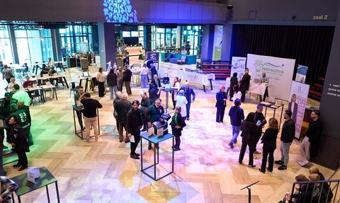 Türk Doktorlar Hollanda'da Kanser Farkındalık Konferansında