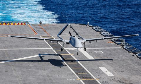 Türkiye'nin SİHA'ları DENİZKURDU-I/2025 Tatbikatı'nda Gövde Gösterisi Yaptı