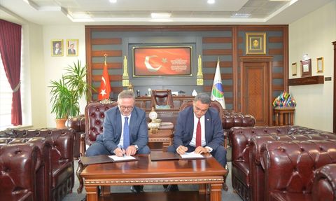 Ulaştırma ve Altyapı Bakanı Uraloğlu Kırşehir'de Gençlerle Buluştu