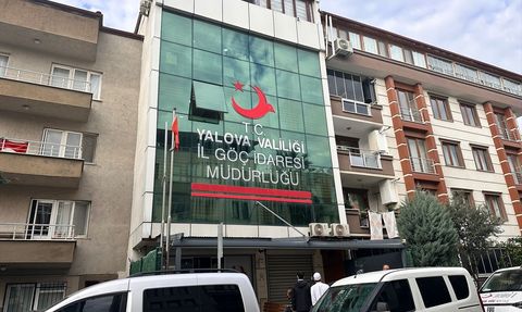 Yalova'da İl Göç İdaresi Müdürü ve 7 Kişi Gözaltına Alındı